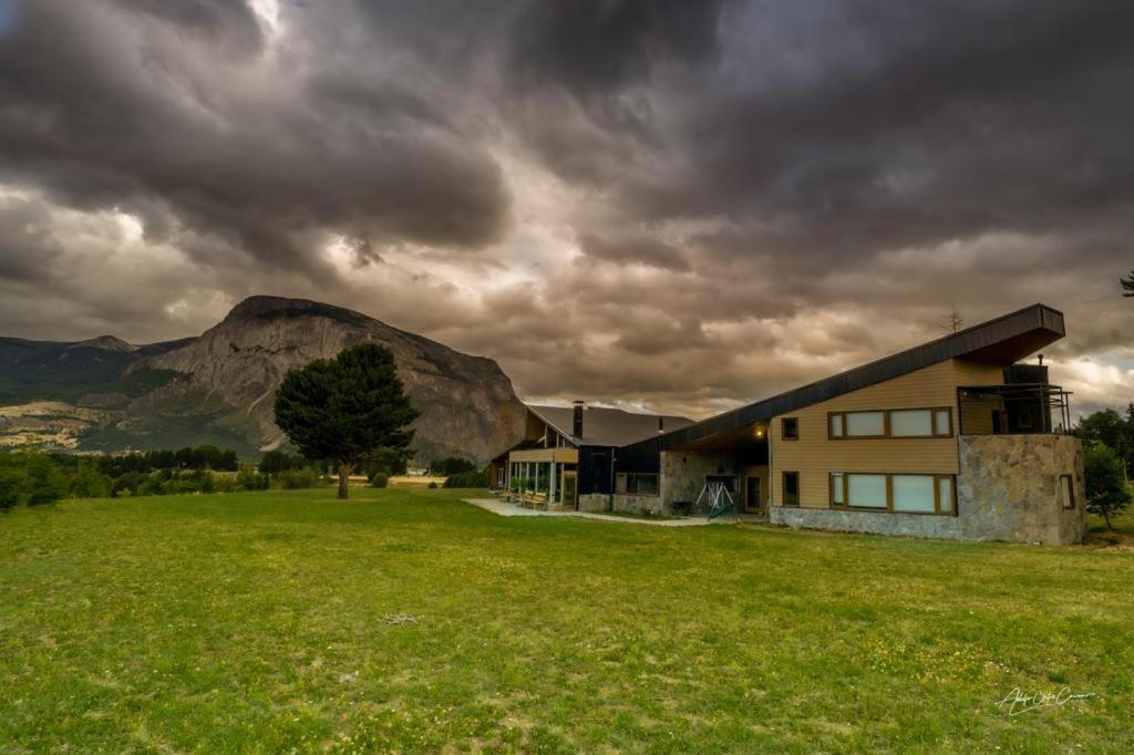 Calafate Apart Hotel Coyhaique Zewnętrze zdjęcie